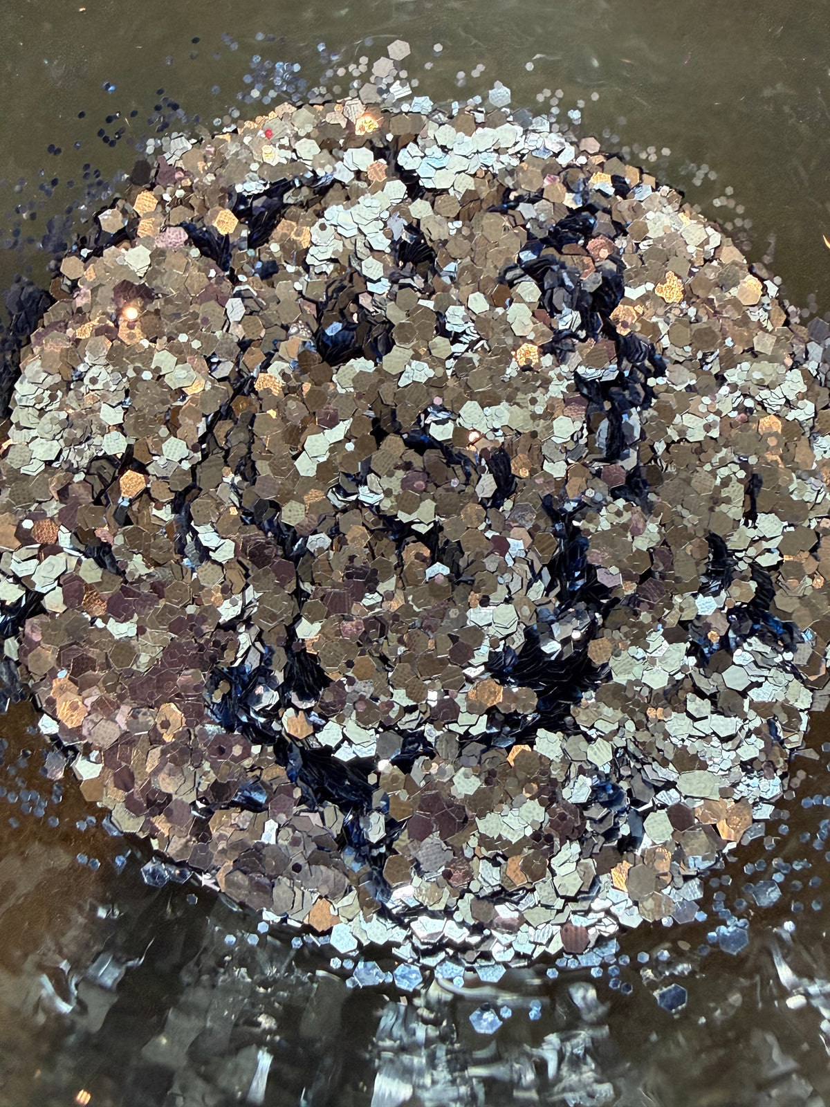 Levi - Chunky Metallic