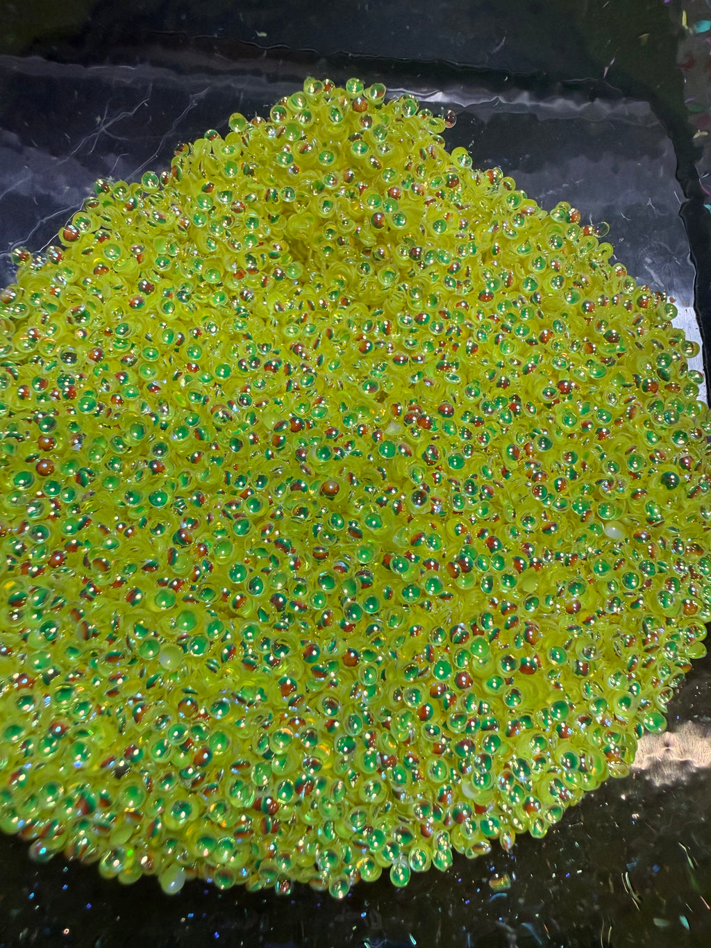 Belle - 3D Pearl Glitter